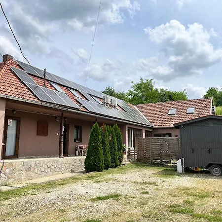 بيت ضيافة Pafrany Vendeghaz